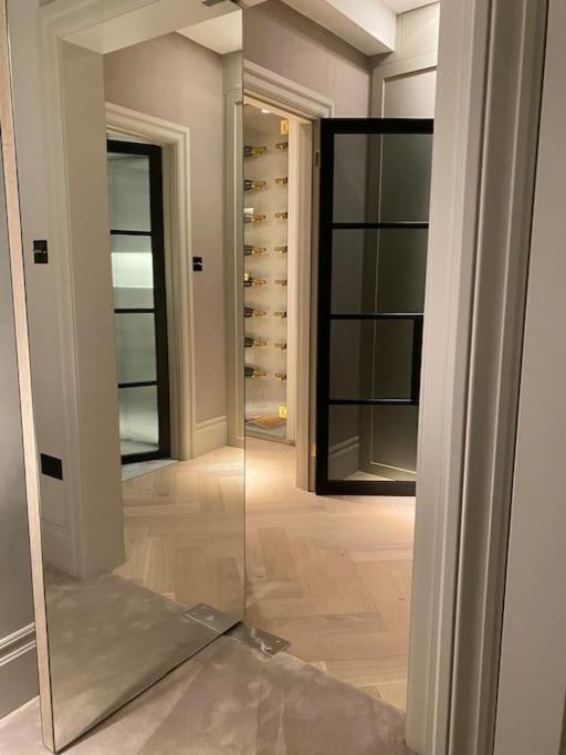 Luxury Georgian Apartment - 5 Minute Walk To Spa Bath Luaran gambar