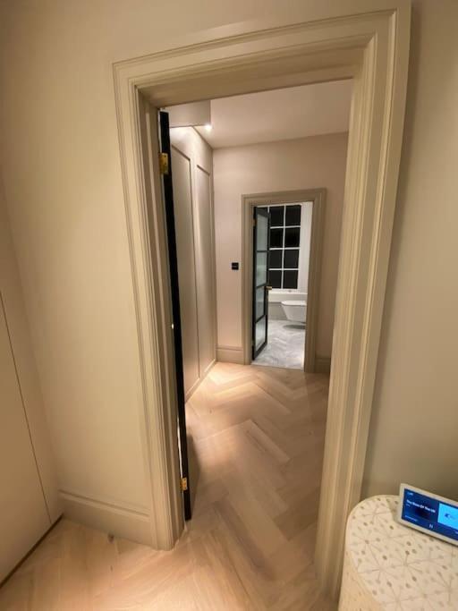 Luxury Georgian Apartment - 5 Minute Walk To Spa Bath Luaran gambar