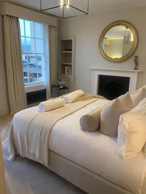 Luxury Georgian Apartment - 5 Minute Walk To Spa Bath Luaran gambar