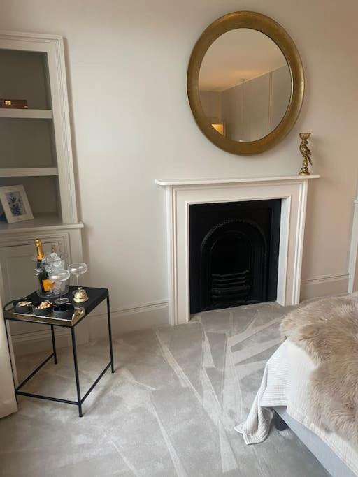 Luxury Georgian Apartment - 5 Minute Walk To Spa Bath Luaran gambar