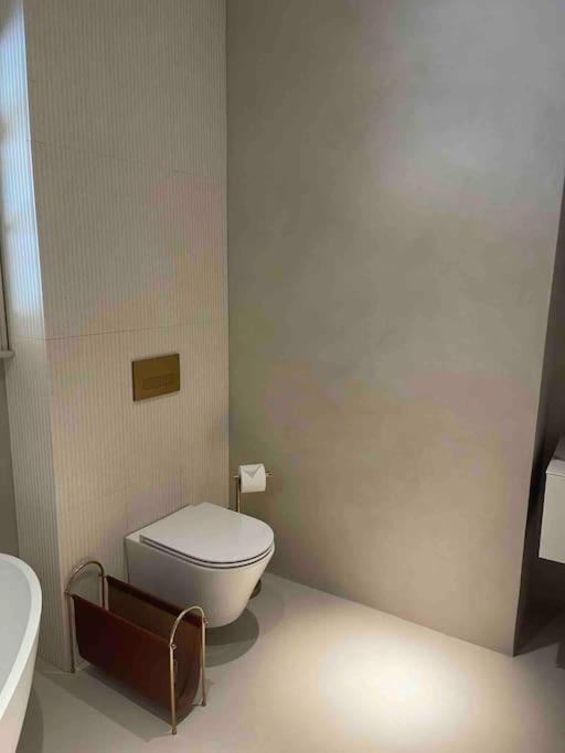 Luxury Georgian Apartment - 5 Minute Walk To Spa Bath Luaran gambar
