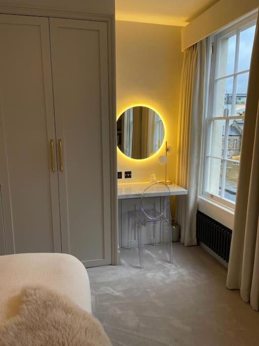 Luxury Georgian Apartment - 5 Minute Walk To Spa Bath Luaran gambar